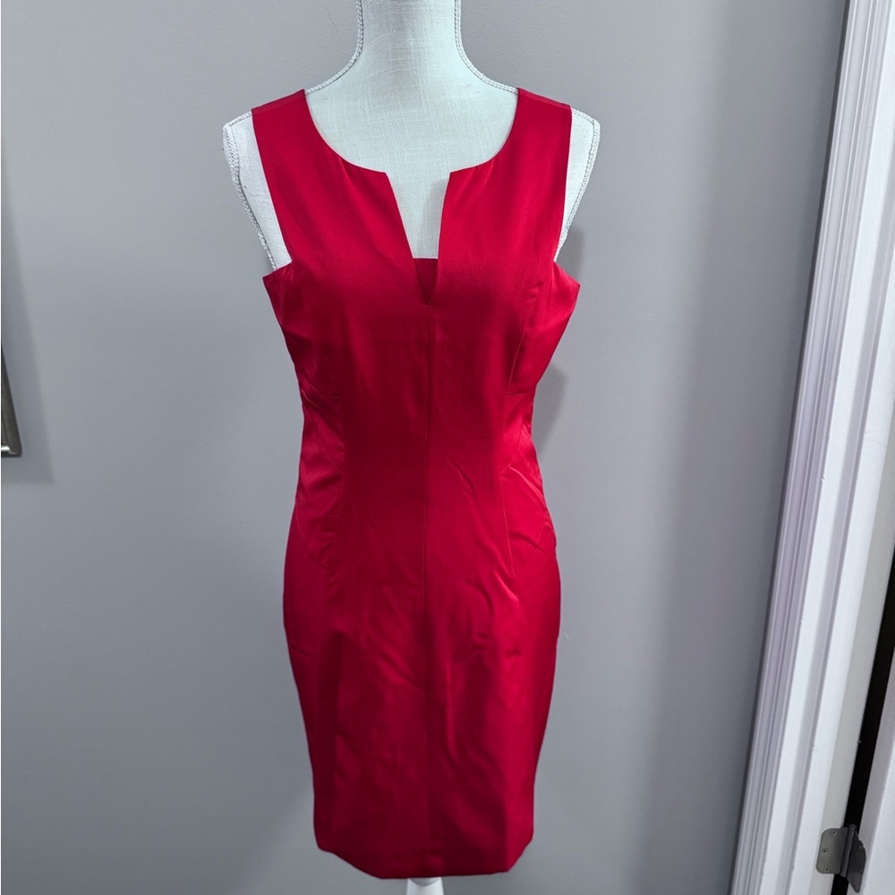 NWT Moi Red Sleeveless Sheath Dress Square Neck Mini. Size M